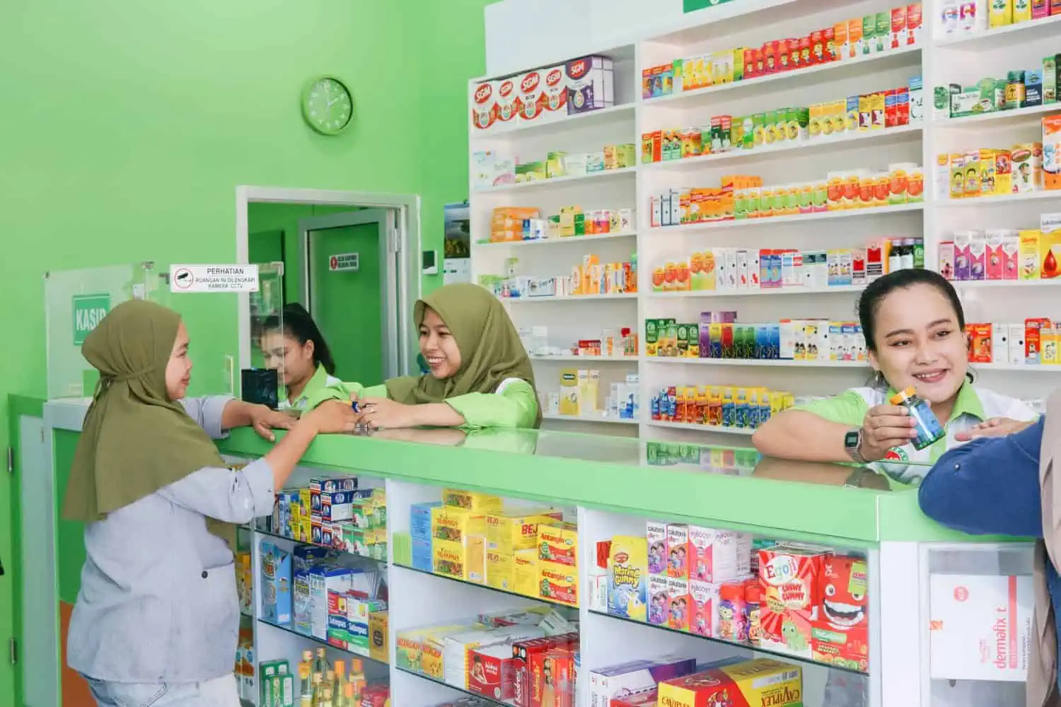 Harga Franchise Apotek B-18 di Banyumas